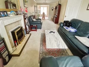 Open Plan Lounge- click for photo gallery